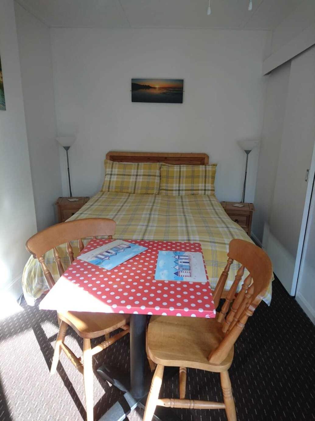 Fairways Guest House New Quay Екстериор снимка